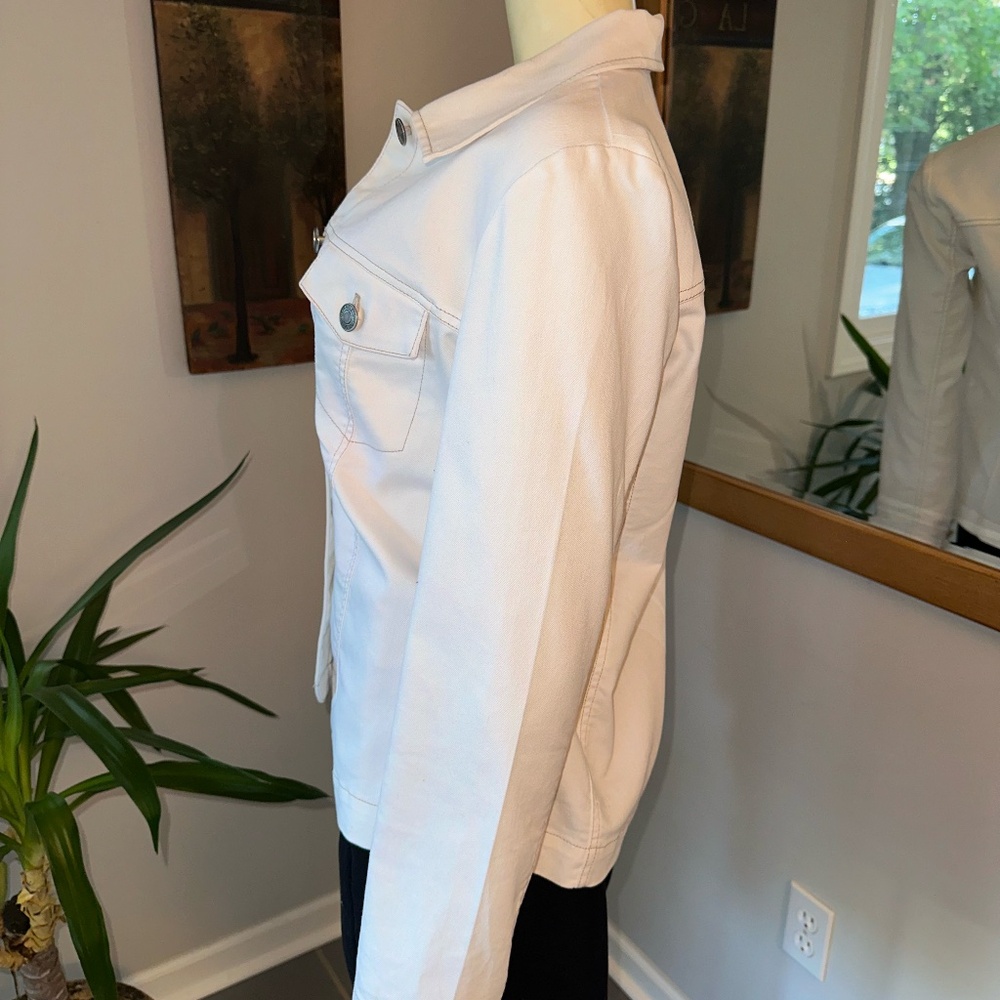 Pendleton Women's White Denim Jacket ~ Medium - image 2